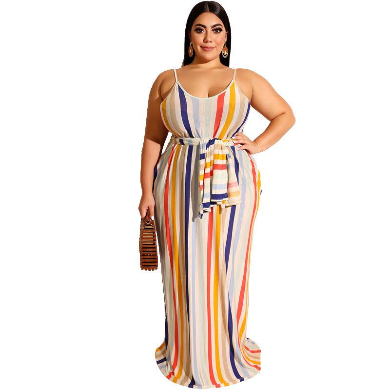 Straight dress with color stripe suspenders