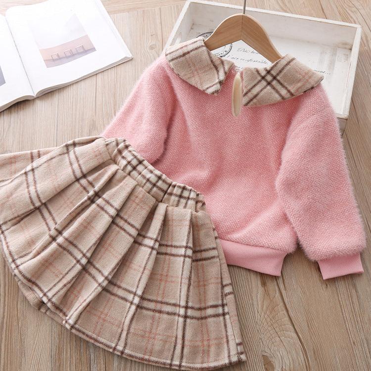 Girls Piggy Sweater Plaid Skirt Suit