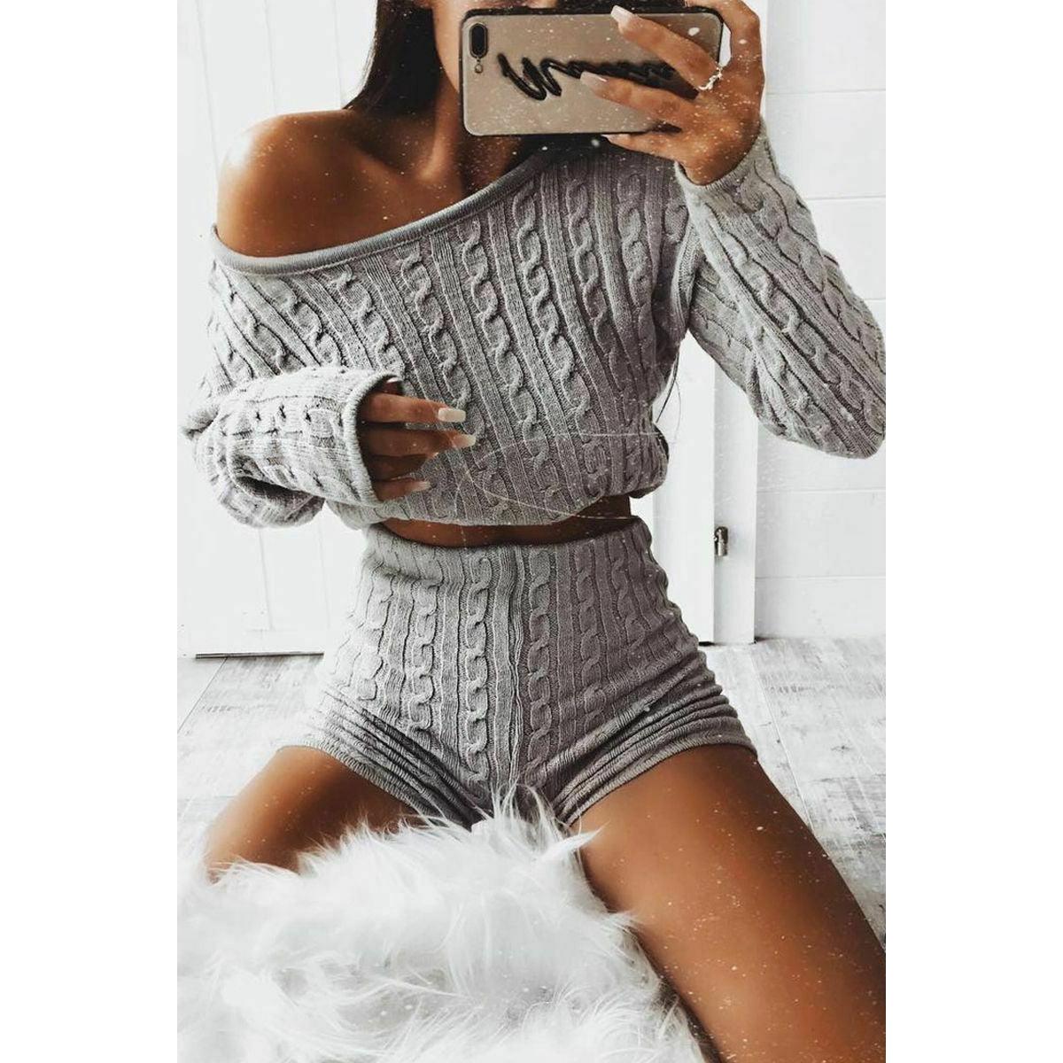 Sweater tops shorts suit